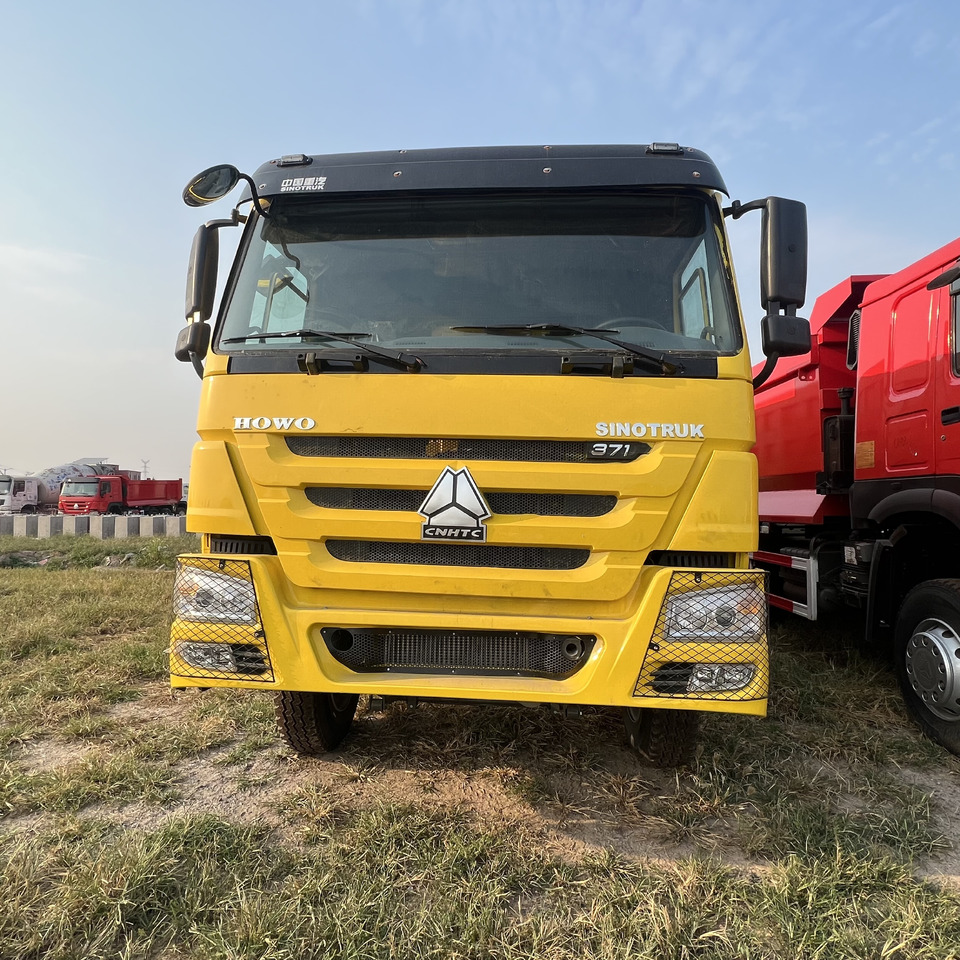SINOTRUK HOWO - Φορτηγό ανατρεπόμενο: φωτογραφία 2 SINOTRUK HOWO - Φορτηγό ανατρεπόμενο: φωτογραφία 2