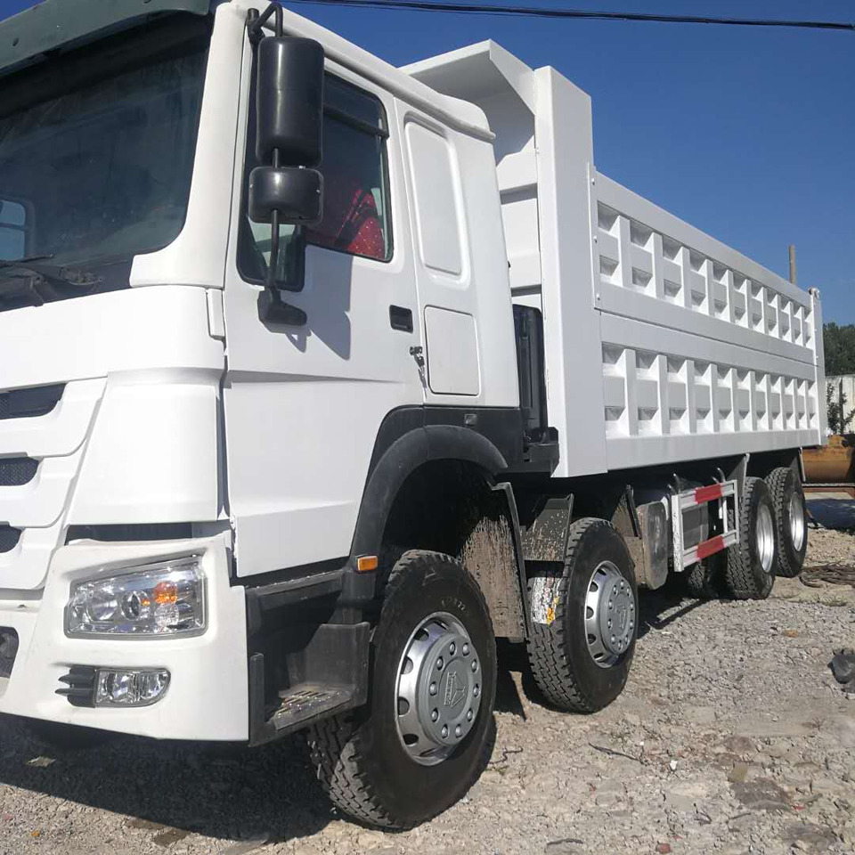 SINOTRUK HOWO - Φορτηγό ανατρεπόμενο: φωτογραφία 2 SINOTRUK HOWO - Φορτηγό ανατρεπόμενο: φωτογραφία 2