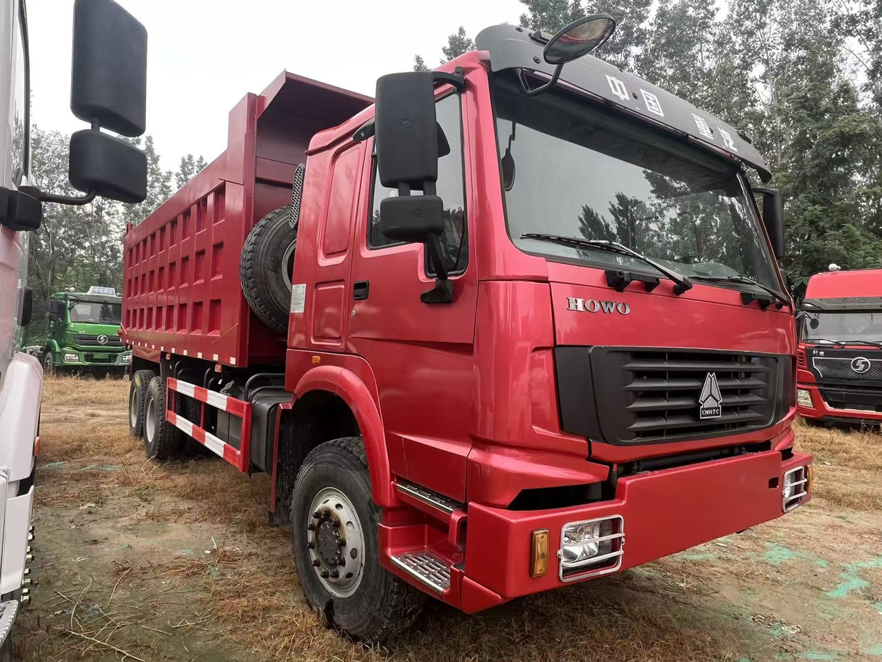 SINOTRUK HOWO - Φορτηγό: φωτογραφία 2 SINOTRUK HOWO - Φορτηγό: φωτογραφία 2