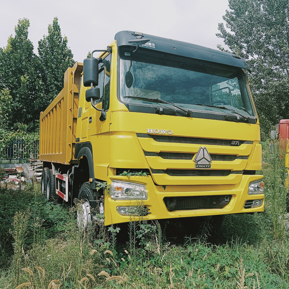 SINOTRUK HOWO - Φορτηγό ανατρεπόμενο: φωτογραφία 1 SINOTRUK HOWO - Φορτηγό ανατρεπόμενο: φωτογραφία 1