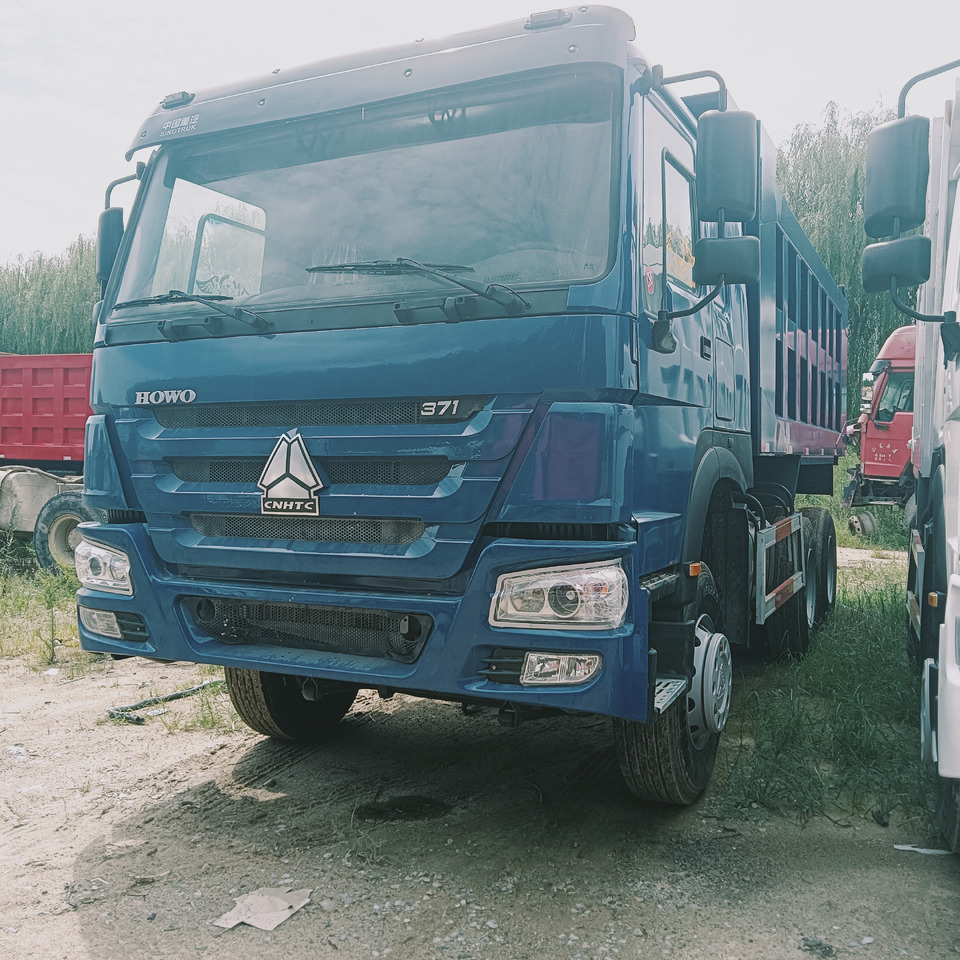 SINOTRUK HOWO - Φορτηγό ανατρεπόμενο: φωτογραφία 3 SINOTRUK HOWO - Φορτηγό ανατρεπόμενο: φωτογραφία 3