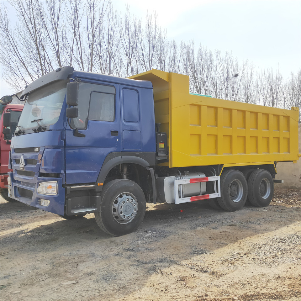 SINOTRUK HOWO - Φορτηγό ανατρεπόμενο: φωτογραφία 4 SINOTRUK HOWO - Φορτηγό ανατρεπόμενο: φωτογραφία 4