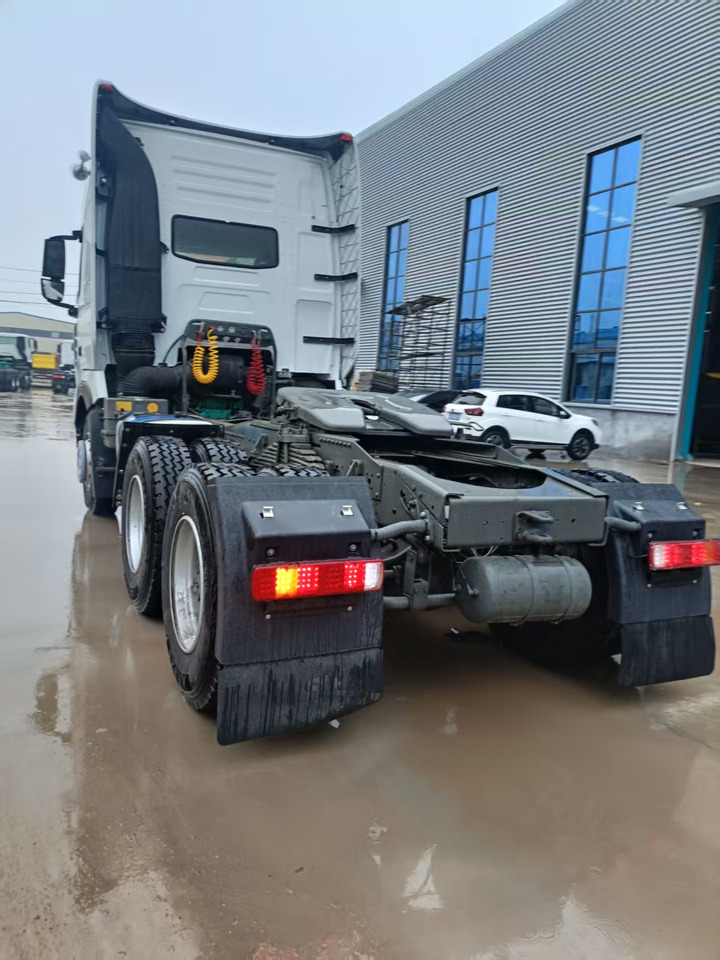 SINOTRUK HOWO - Τράκτορας: φωτογραφία 5 SINOTRUK HOWO - Τράκτορας: φωτογραφία 5