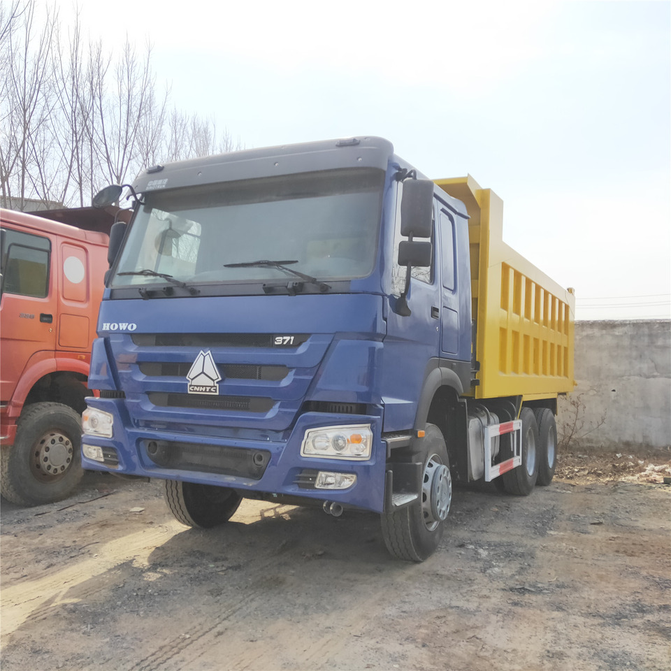 SINOTRUK HOWO - Φορτηγό ανατρεπόμενο: φωτογραφία 1 SINOTRUK HOWO - Φορτηγό ανατρεπόμενο: φωτογραφία 1