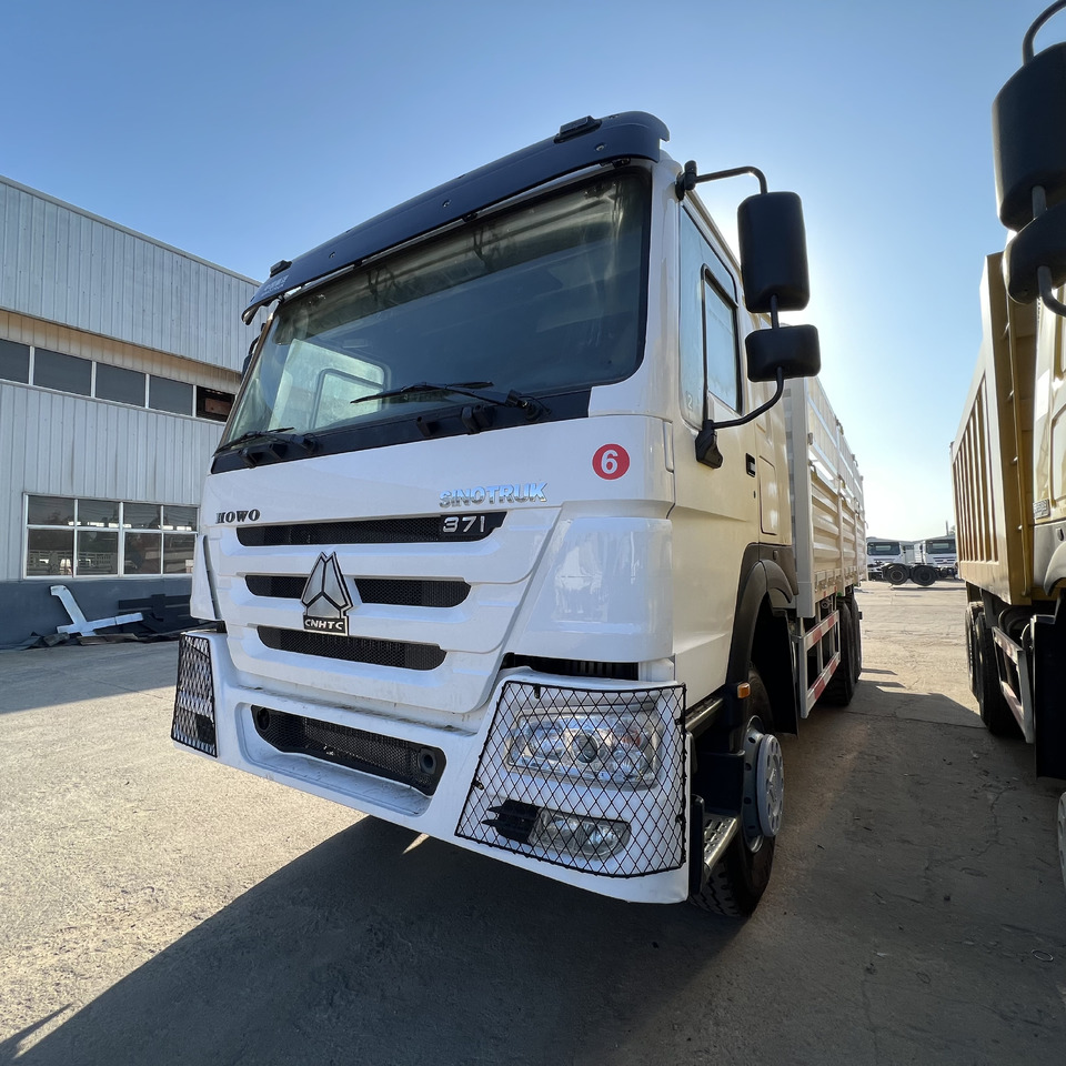 SINOTRUK HOWO - Φορτηγό: φωτογραφία 4 SINOTRUK HOWO - Φορτηγό: φωτογραφία 4