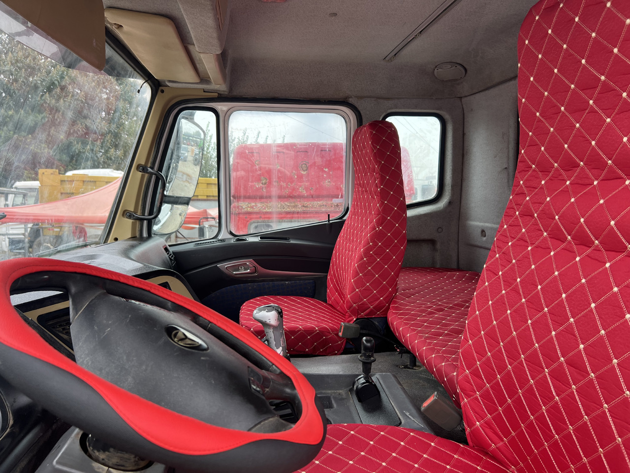 SINOTRUK HOWO - Φορτηγό ανατρεπόμενο: φωτογραφία 1 SINOTRUK HOWO - Φορτηγό ανατρεπόμενο: φωτογραφία 1