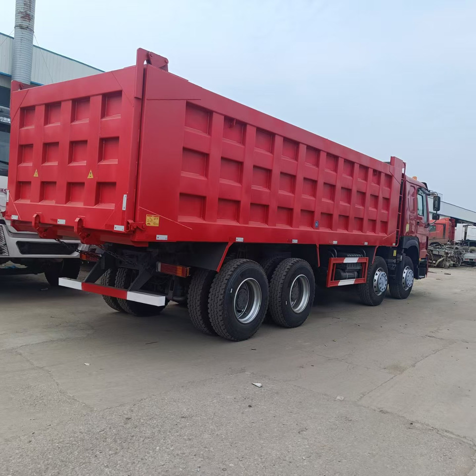 SINOTRUK HOWO - Φορτηγό ανατρεπόμενο: φωτογραφία 3 SINOTRUK HOWO - Φορτηγό ανατρεπόμενο: φωτογραφία 3