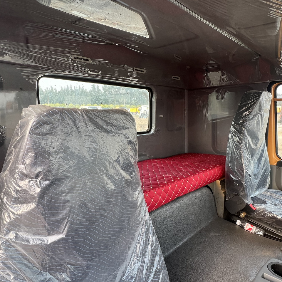 SINOTRUK HOWO - Τράκτορας: φωτογραφία 2 SINOTRUK HOWO - Τράκτορας: φωτογραφία 2