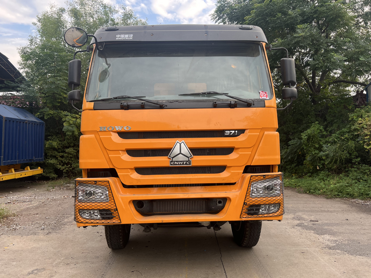 SINOTRUK Howo - Φορτηγό ανατρεπόμενο: φωτογραφία 1 SINOTRUK Howo - Φορτηγό ανατρεπόμενο: φωτογραφία 1