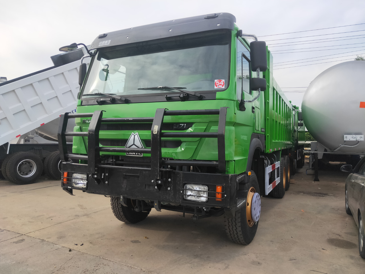 SINOTRUK Howo - Φορτηγό ανατρεπόμενο: φωτογραφία 2 SINOTRUK Howo - Φορτηγό ανατρεπόμενο: φωτογραφία 2