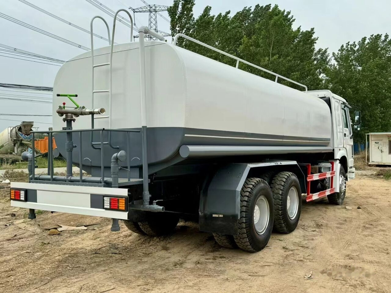 Sinotruk Howo 6*4 20cm³ - Κοινοτικο όχημα/ Ειδικό όχημα: φωτογραφία 5 Sinotruk Howo 6*4 20cm³ - Κοινοτικο όχημα/ Ειδικό όχημα: φωτογραφία 5