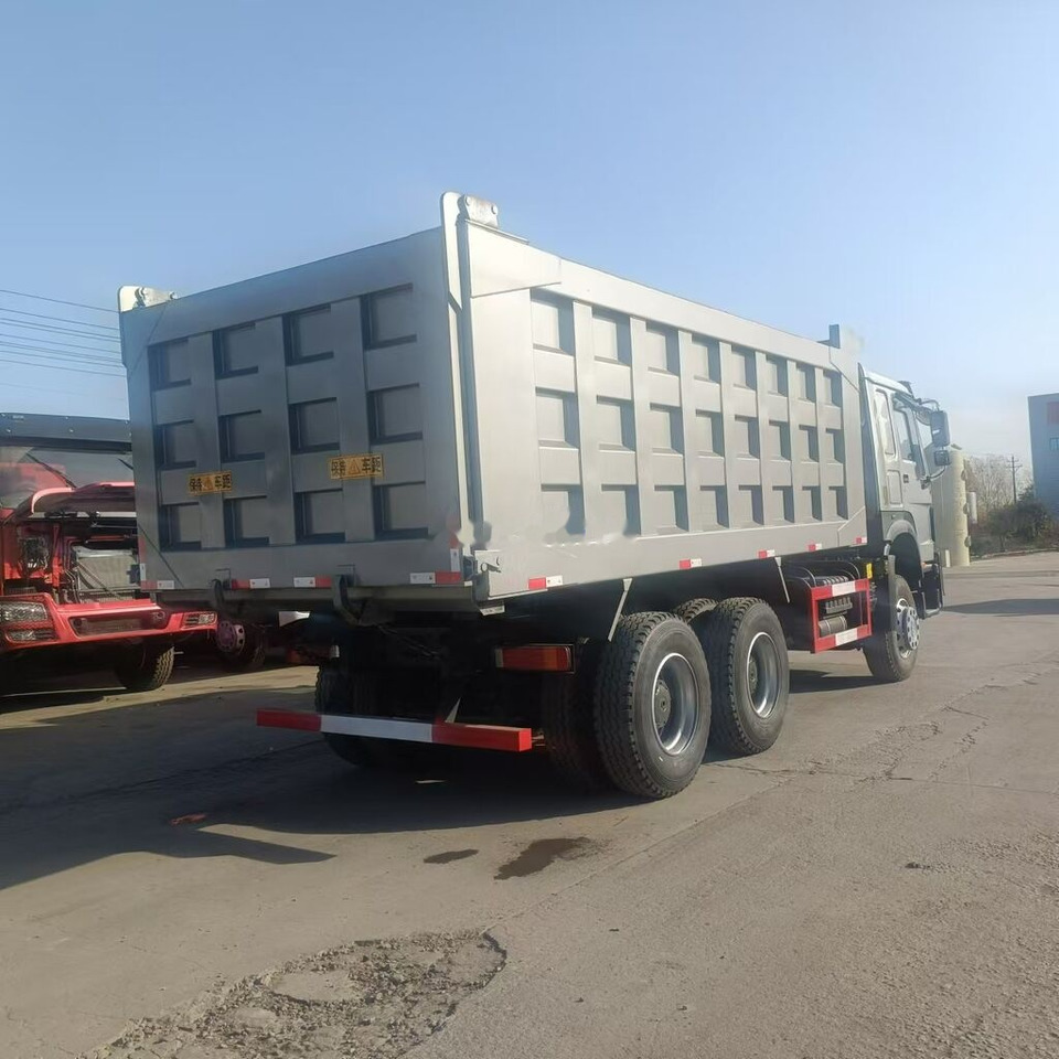 Sinotruk Howo 6*4 - Φορτηγό ανατρεπόμενο: φωτογραφία 2 Sinotruk Howo 6*4 - Φορτηγό ανατρεπόμενο: φωτογραφία 2