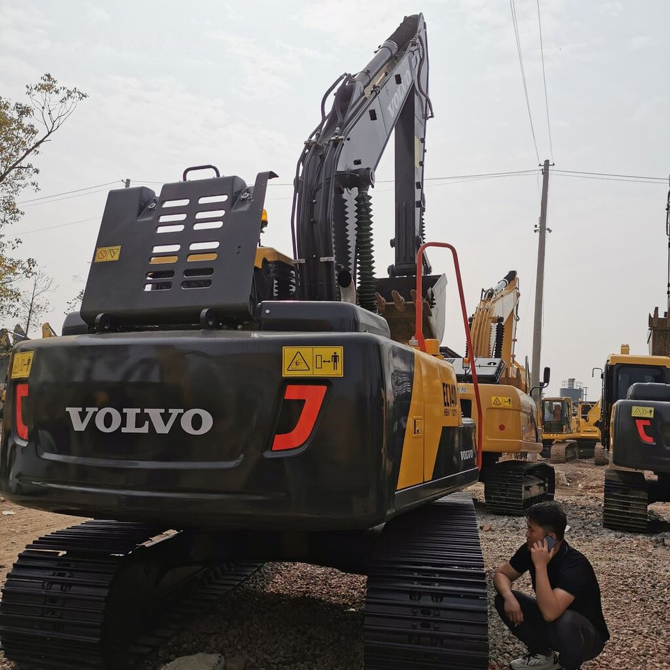 Ερπυστριοφόρος εκσκαφέας Volvo EC140: φωτογραφία 6 Ερπυστριοφόρος εκσκαφέας Volvo EC140: φωτογραφία 6