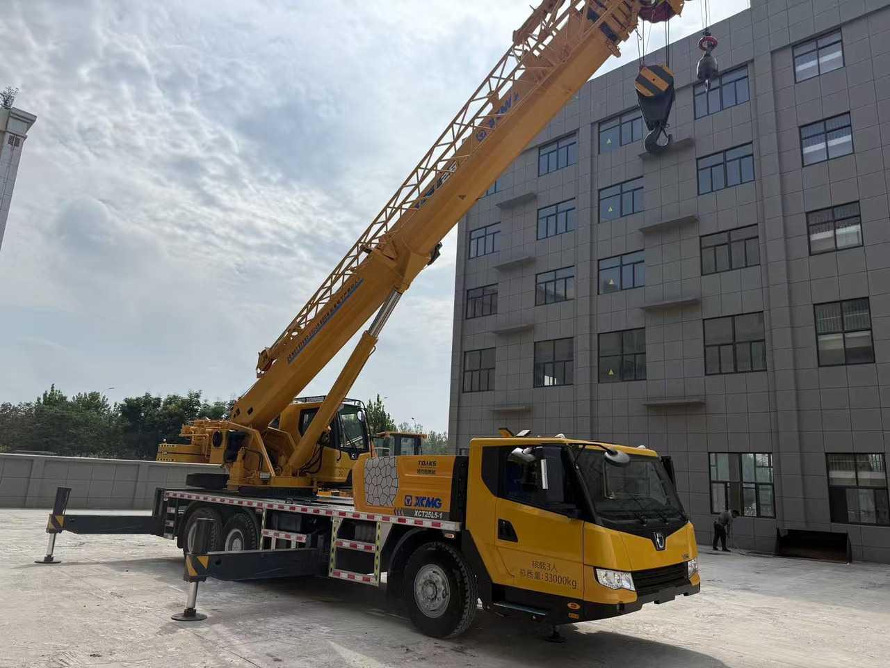 XCMG XCT25L5 - Φορτηγό με γερανό: φωτογραφία 3 XCMG XCT25L5 - Φορτηγό με γερανό: φωτογραφία 3