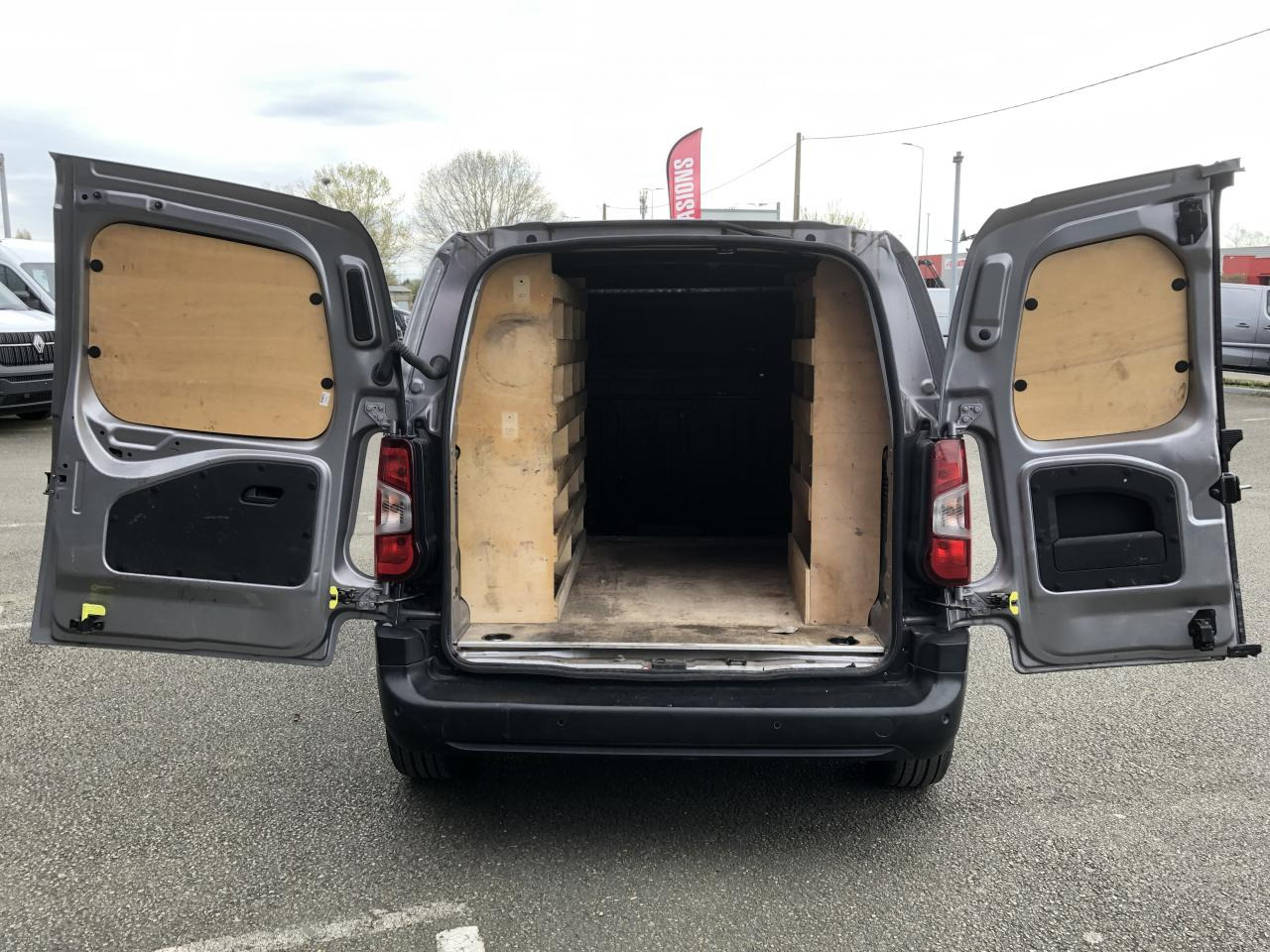 CITROEN berlingo M 1000KG BLUEHDI 130 S&S CLUB EAT8 - Βαν: φωτογραφία 3 CITROEN berlingo M 1000KG BLUEHDI 130 S&S CLUB EAT8 - Βαν: φωτογραφία 3