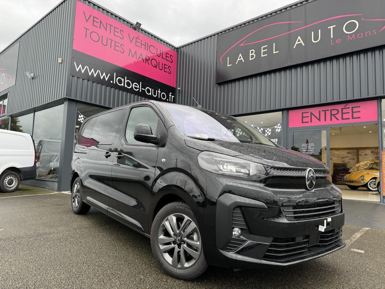 Citroen Jumpy M 2.0 BLUEHDI 180CH S&S CABINE APPROFONDIE FIXE EAT8 - Διπλοκάμπινο ελαφρύ επαγγελματικό: φωτογραφία 4 Citroen Jumpy M 2.0 BLUEHDI 180CH S&S CABINE APPROFONDIE FIXE EAT8 - Διπλοκάμπινο ελαφρύ επαγγελματικό: φωτογραφία 4
