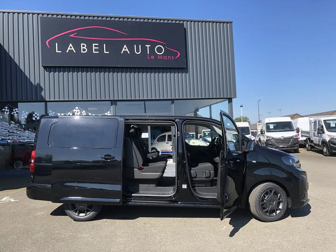 Citroen Jumpy XL 2.0 BLUEHDI 180CH S&S CABINE APPROFONDIE FIXE EAT8 - Διπλοκάμπινο ελαφρύ επαγγελματικό: φωτογραφία 1 Citroen Jumpy XL 2.0 BLUEHDI 180CH S&S CABINE APPROFONDIE FIXE EAT8 - Διπλοκάμπινο ελαφρύ επαγγελματικό: φωτογραφία 1