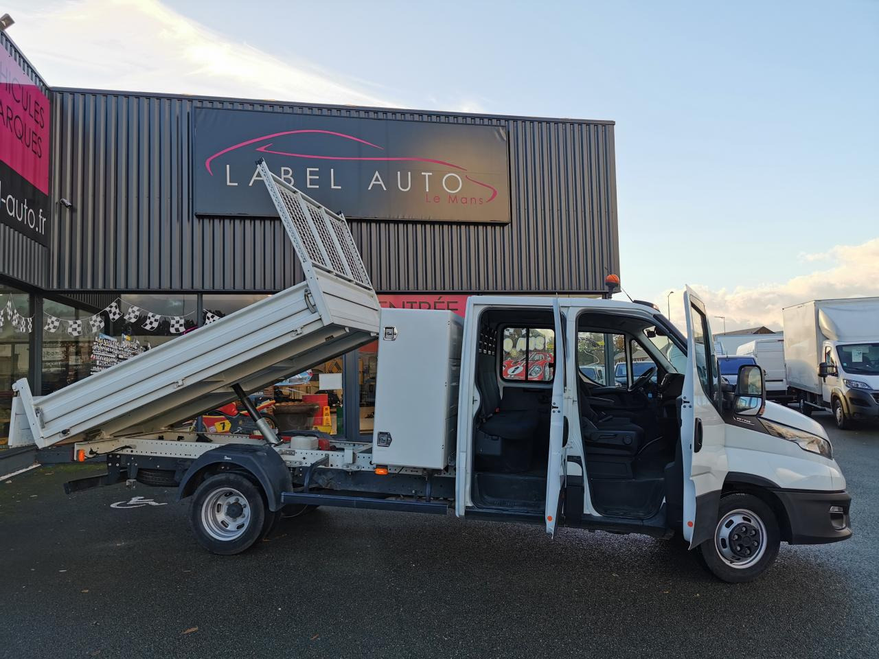 IVECO Daily 35 C 14H D/P S&S (Quad-Tor) CHASSIS DOUBLE CABINE 2014 35C/35S CHASSIS CABINE DOUBLE Chas - Όχημα με ανατρεπομενη καροτσα, Διπλοκάμπινο ελαφρύ επαγγελματικό: φωτογραφία 1 IVECO Daily 35 C 14H D/P S&S (Quad-Tor) CHASSIS DOUBLE CABINE 2014 35C/35S CHASSIS CABINE DOUBLE Chas - Όχημα με ανατρεπομενη καροτσα, Διπλοκάμπινο ελαφρύ επαγγελματικό: φωτογραφία 1