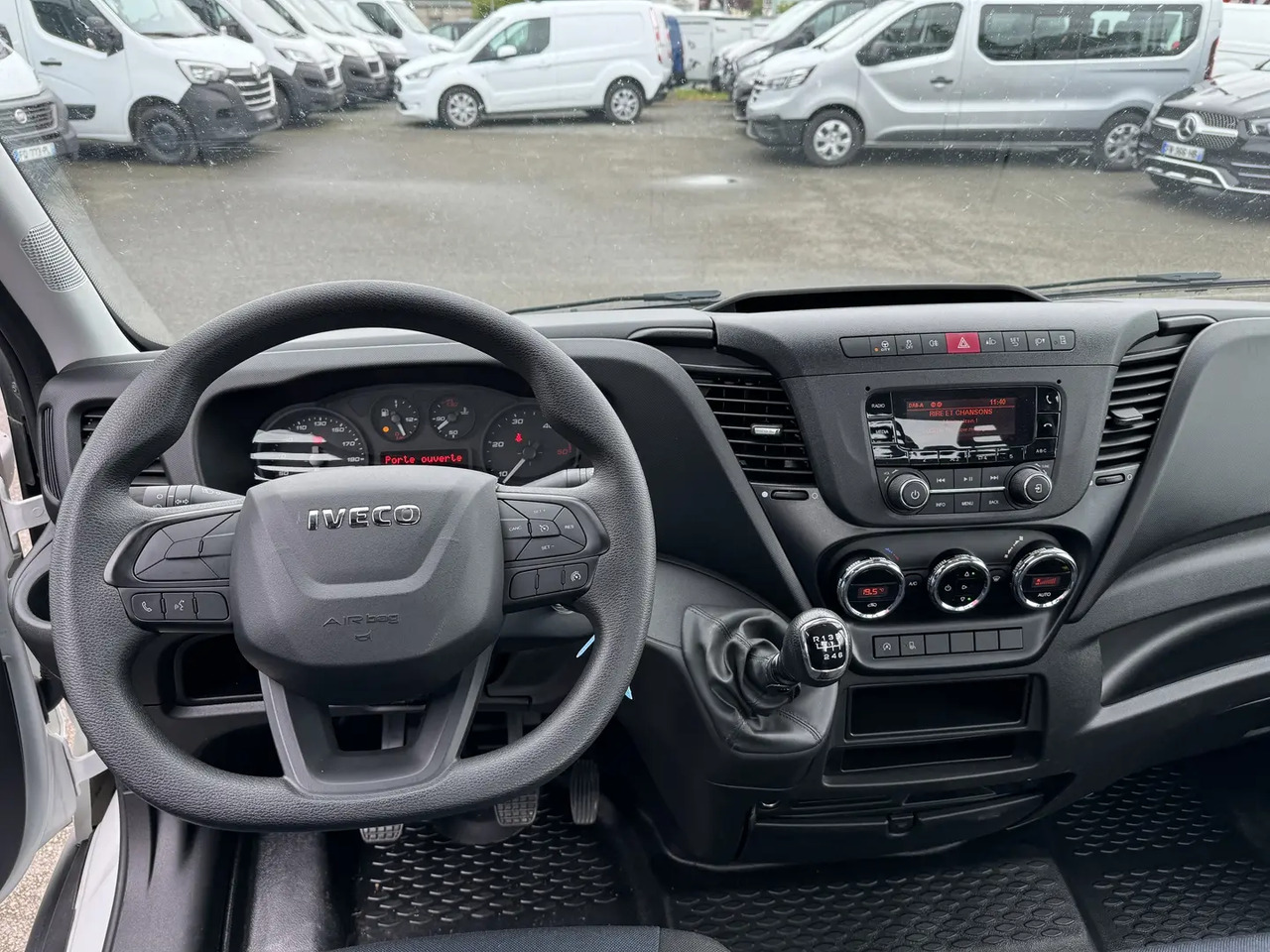 Iveco Daily 35C16H3.0 EMPATTEMENT 4100 - Φορτηγό ρυμούλκησης: φωτογραφία 4 Iveco Daily 35C16H3.0 EMPATTEMENT 4100 - Φορτηγό ρυμούλκησης: φωτογραφία 4