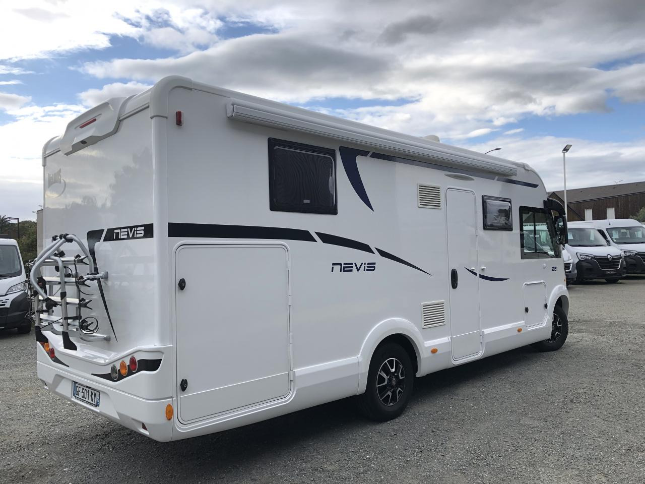 MC LOUIS NEVIS 281 - Ενιαίο αυτοκινούμενο: φωτογραφία 2 MC LOUIS NEVIS 281 - Ενιαίο αυτοκινούμενο: φωτογραφία 2