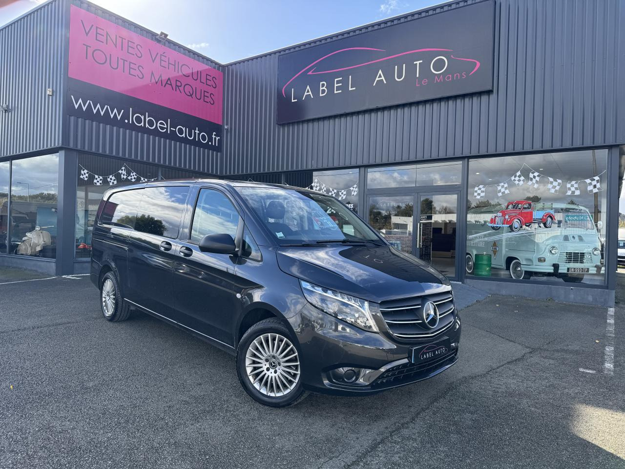 MERCEDES Vito MIXTO Extra Long 3.05t 119 CDI BlueEfficiency - BVA 9G-Tronic Propulsion MIXTO - BM 447 first - Βαν: φωτογραφία 2 MERCEDES Vito MIXTO Extra Long 3.05t 119 CDI BlueEfficiency - BVA 9G-Tronic Propulsion MIXTO - BM 447 first - Βαν: φωτογραφία 2