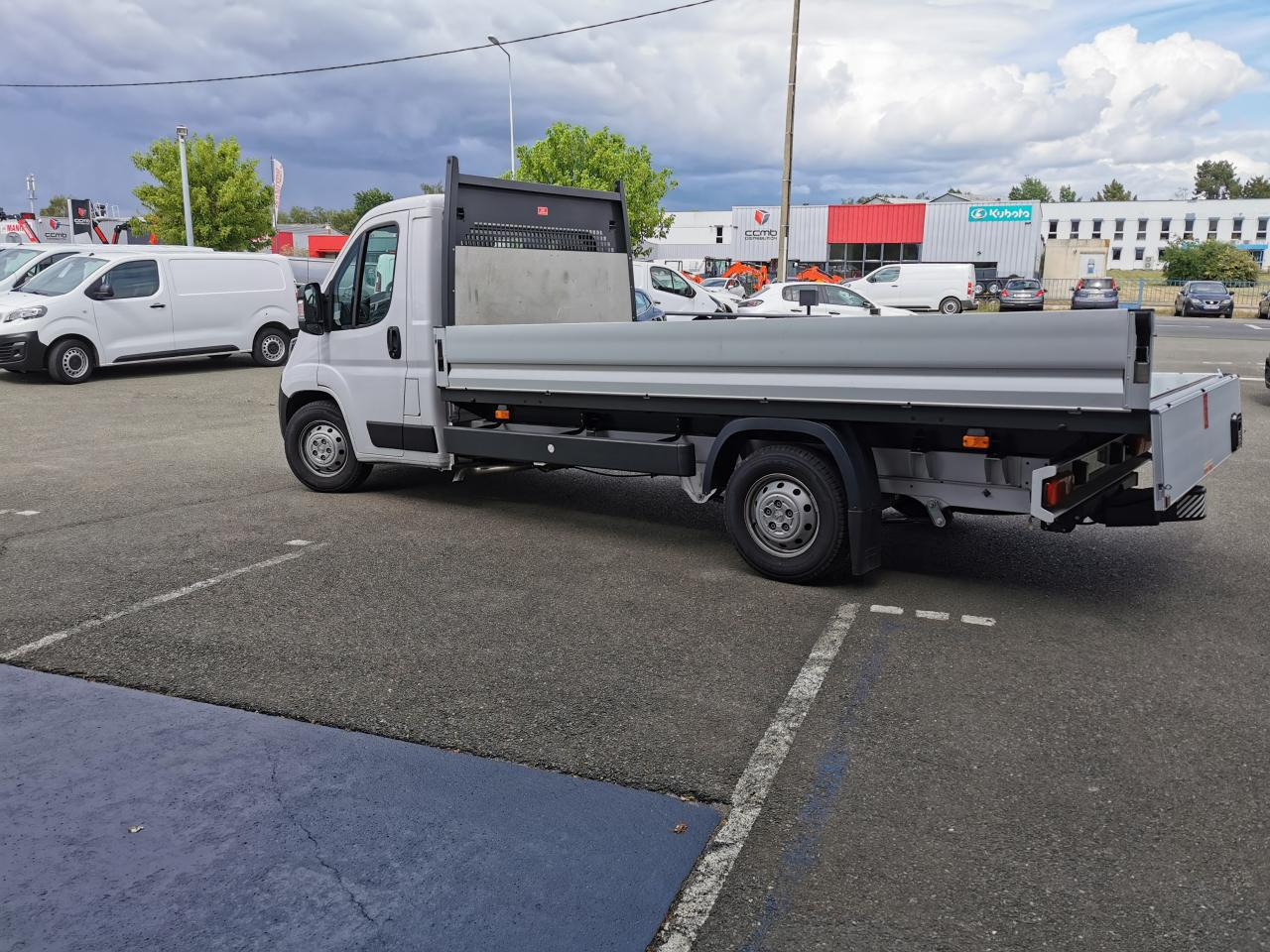 PEUGEOT BOXER 3T5 PLATEAU 4M20 2.2 HDI 140CH - Μικρό φορτηγό με καρότσα: φωτογραφία 4 PEUGEOT BOXER 3T5 PLATEAU 4M20 2.2 HDI 140CH - Μικρό φορτηγό με καρότσα: φωτογραφία 4