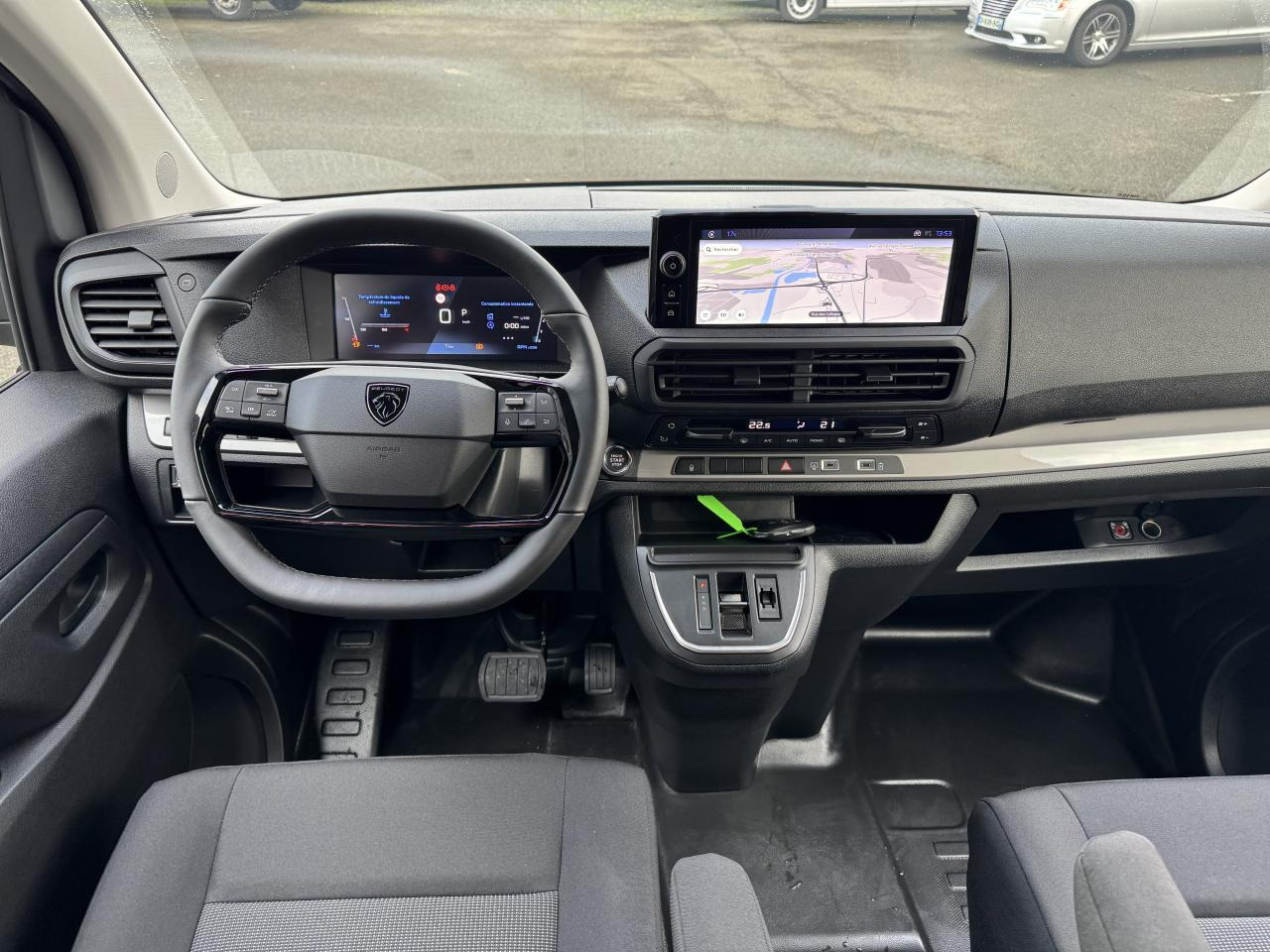 PEUGEOT Expert XL 2.0 BlueHDi - 180 S&S - BV EAT8 III CABINE APPROFONDIE Fourgon Cabine approfondie Fix - Βαν: φωτογραφία 3 PEUGEOT Expert XL 2.0 BlueHDi - 180 S&S - BV EAT8 III CABINE APPROFONDIE Fourgon Cabine approfondie Fix - Βαν: φωτογραφία 3