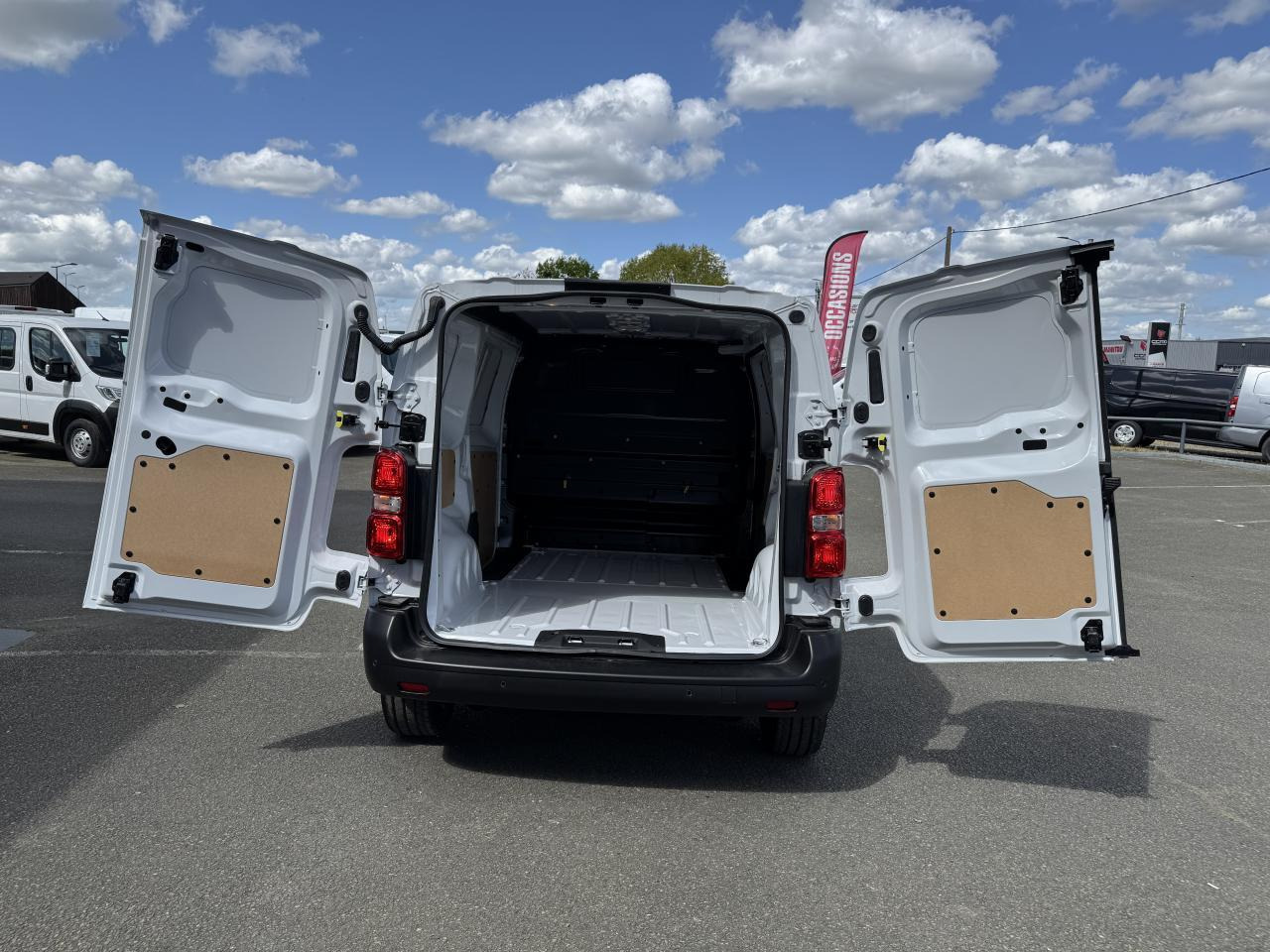 Peugeot Expert M 1.5 BlueHDi - 120 S&S III FOURGON Fourgon PHASE 2 - Βαν: φωτογραφία 3 Peugeot Expert M 1.5 BlueHDi - 120 S&S III FOURGON Fourgon PHASE 2 - Βαν: φωτογραφία 3