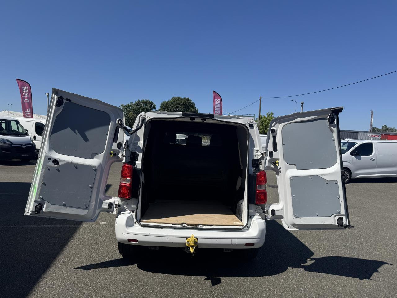 Peugeot Expert Standard 2.0 BlueHDI 150 S&S CABINE APPROFONDIE 6 PLACES - Διπλοκάμπινο ελαφρύ επαγγελματικό: φωτογραφία 2 Peugeot Expert Standard 2.0 BlueHDI 150 S&S CABINE APPROFONDIE 6 PLACES - Διπλοκάμπινο ελαφρύ επαγγελματικό: φωτογραφία 2