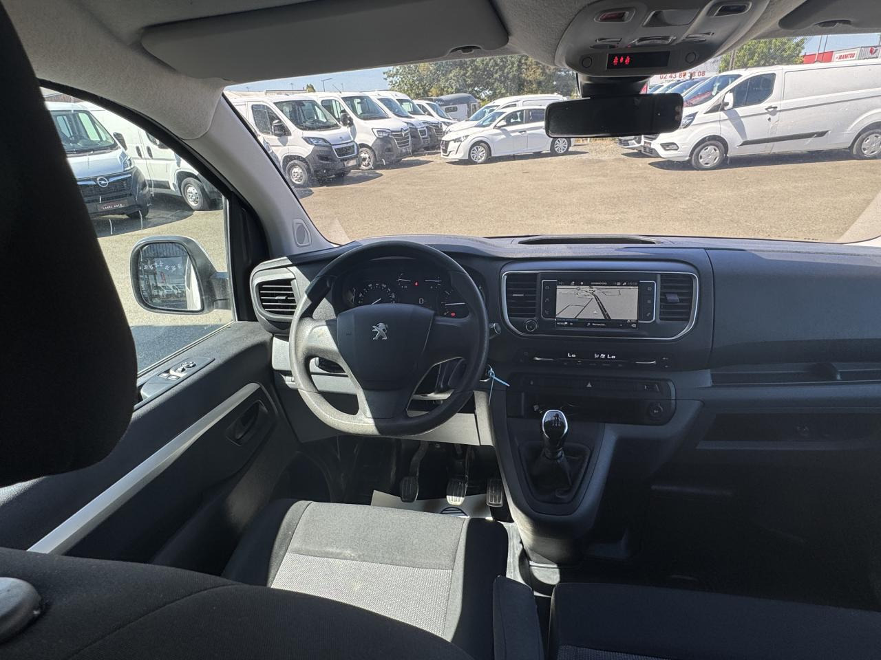 Peugeot Expert Standard 2.0 BlueHDI 150 S&S CABINE APPROFONDIE 6 PLACES - Διπλοκάμπινο ελαφρύ επαγγελματικό: φωτογραφία 3 Peugeot Expert Standard 2.0 BlueHDI 150 S&S CABINE APPROFONDIE 6 PLACES - Διπλοκάμπινο ελαφρύ επαγγελματικό: φωτογραφία 3
