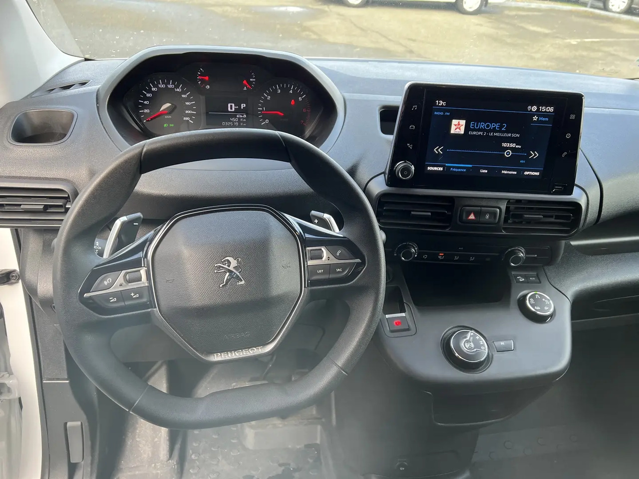 Peugeot Partner STANDARD 650KG BLUEHDI 130CH S&S ASPHALT EAT8 - Βαν: φωτογραφία 4 Peugeot Partner STANDARD 650KG BLUEHDI 130CH S&S ASPHALT EAT8 - Βαν: φωτογραφία 4