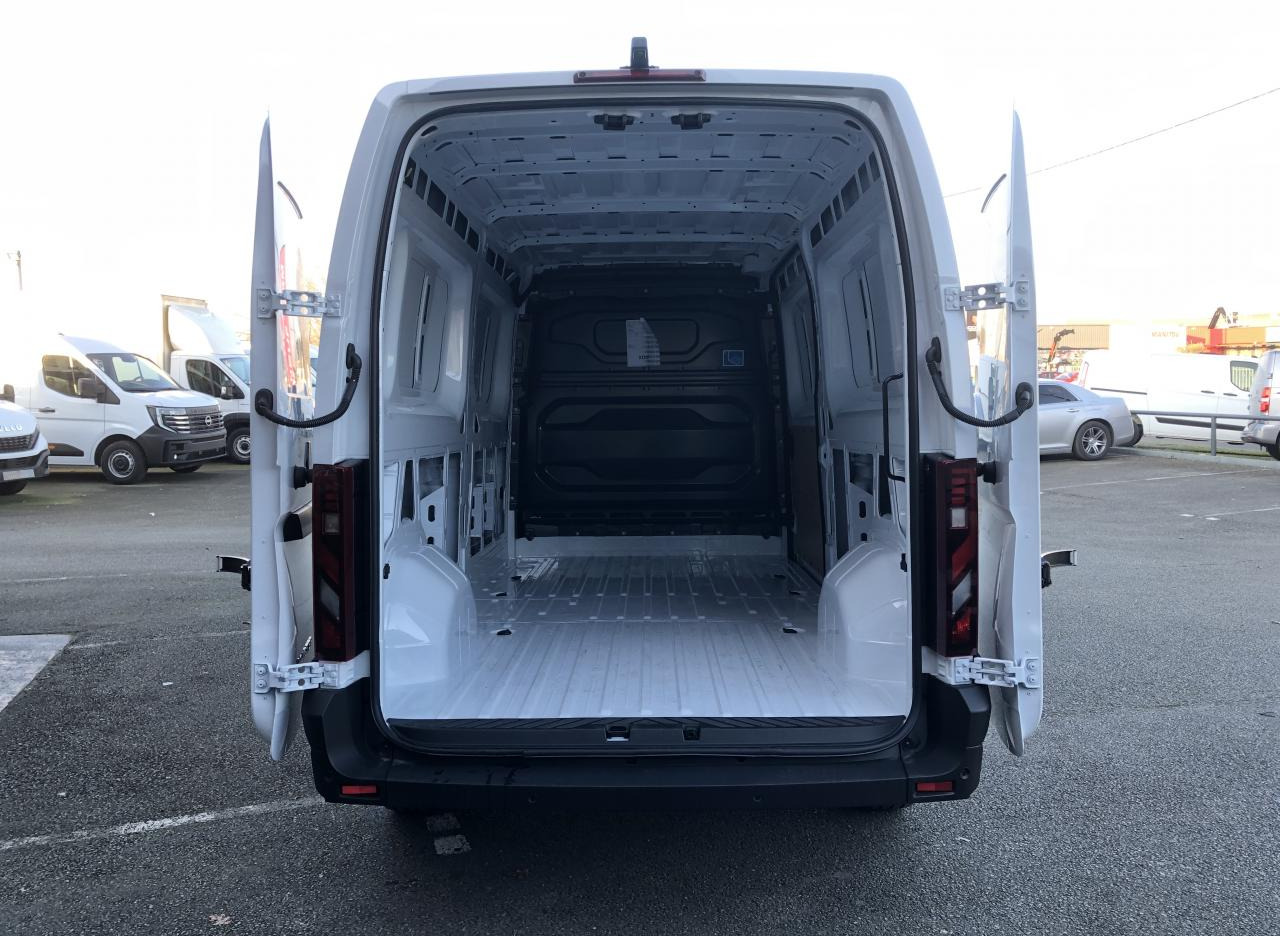 RENAULT Master Extra 3t5 L3H2 2.0 Blue dCi - 150 IV FOURGON Fourgon L3H2 Traction - Βαν: φωτογραφία 3 RENAULT Master Extra 3t5 L3H2 2.0 Blue dCi - 150 IV FOURGON Fourgon L3H2 Traction - Βαν: φωτογραφία 3