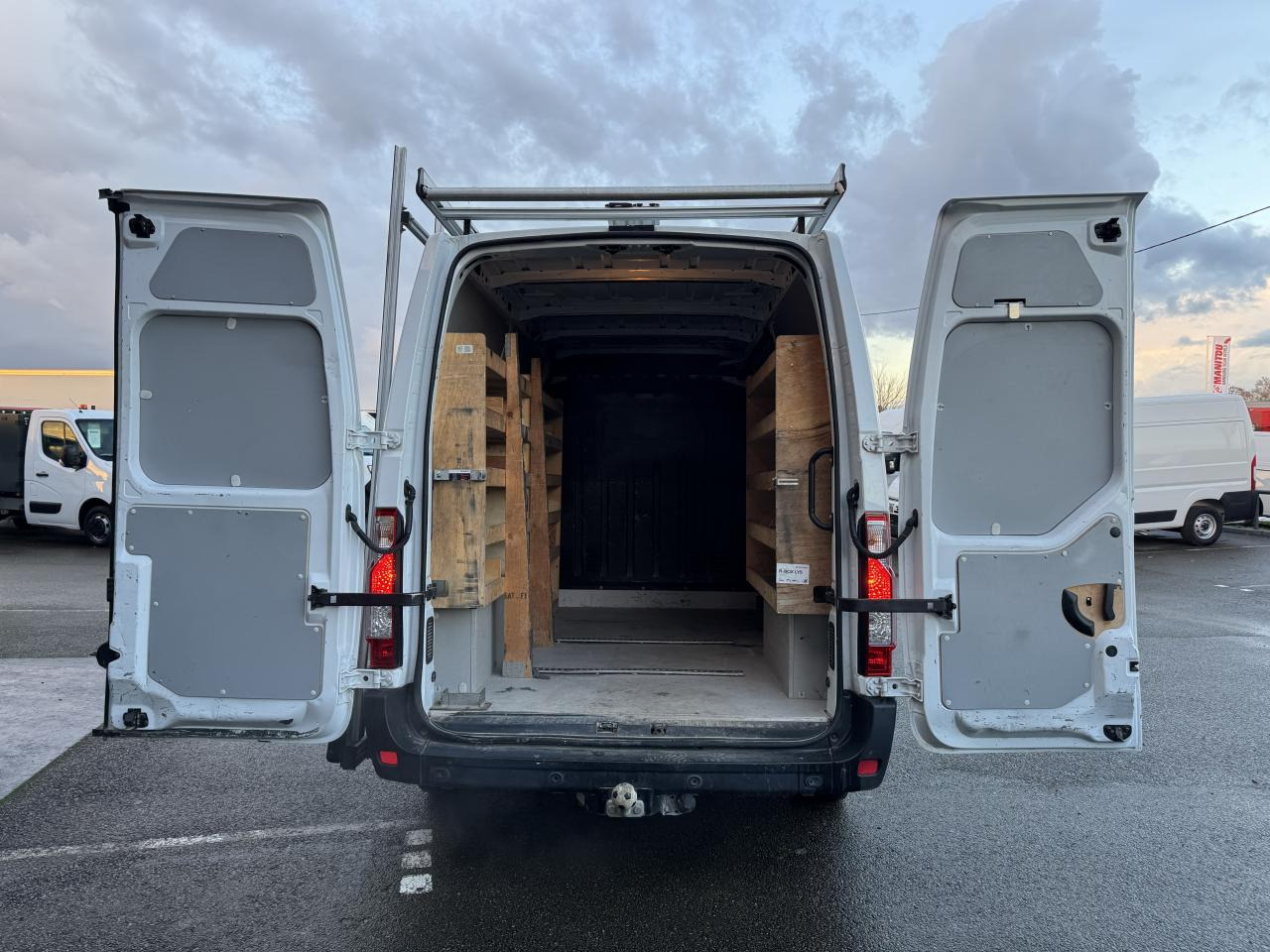 RENAULT Master Grand Confort F3300 L2H2 2.3 Blue dCi - 150 CH PORTE VERRE - Βαν: φωτογραφία 2 RENAULT Master Grand Confort F3300 L2H2 2.3 Blue dCi - 150 CH PORTE VERRE - Βαν: φωτογραφία 2