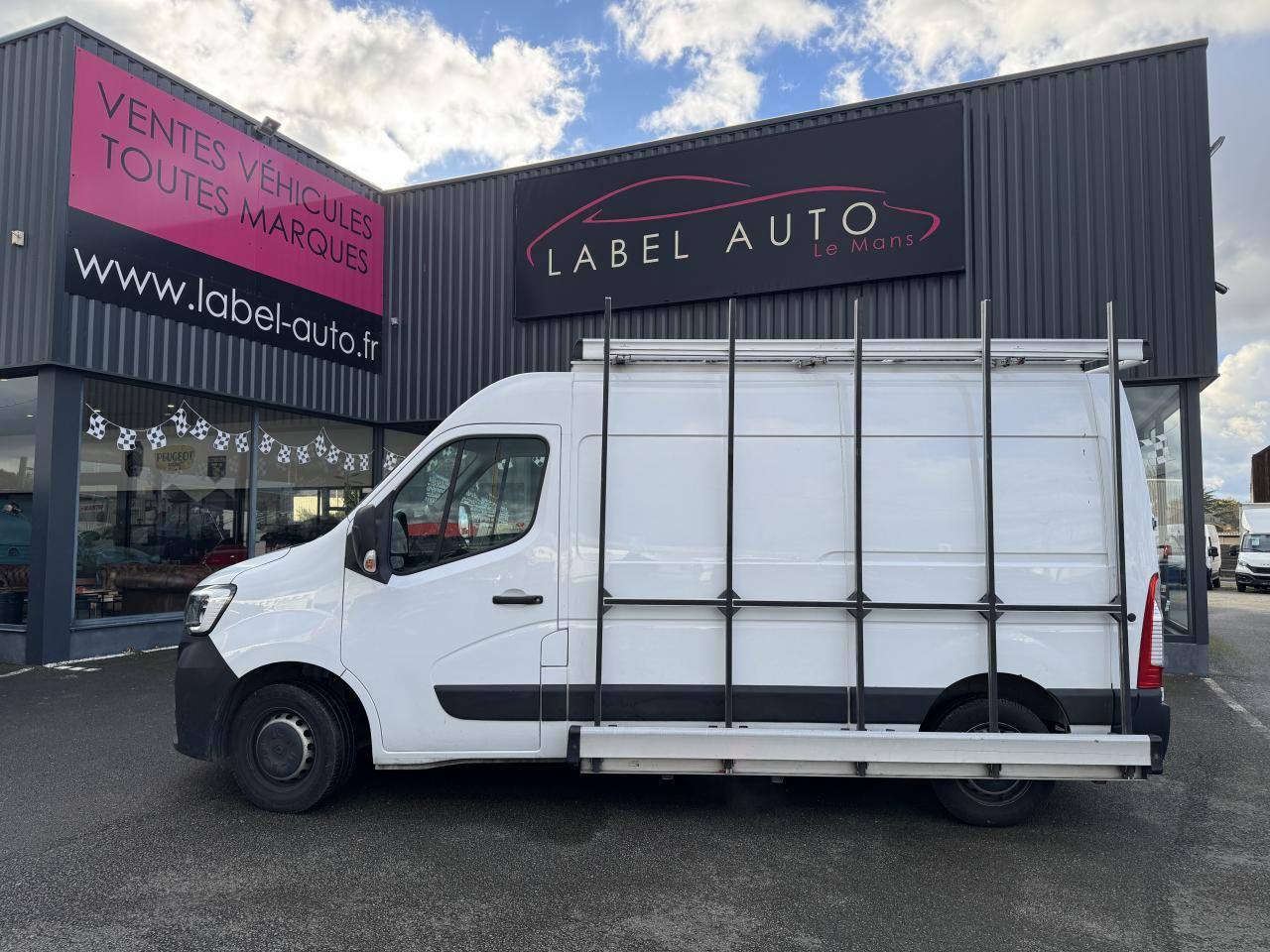 RENAULT Master Grand Confort F3300 L2H2 2.3 Blue dCi - 150 CH PORTE VERRE - Βαν: φωτογραφία 1 RENAULT Master Grand Confort F3300 L2H2 2.3 Blue dCi - 150 CH PORTE VERRE - Βαν: φωτογραφία 1