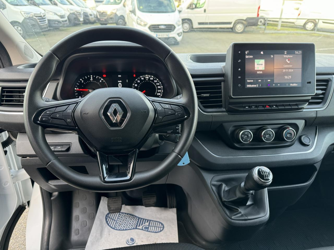 RENAULT TRAFIC L2H1 2.0 DCI 130CH GRAND CONFORT - Βαν: φωτογραφία 4 RENAULT TRAFIC L2H1 2.0 DCI 130CH GRAND CONFORT - Βαν: φωτογραφία 4