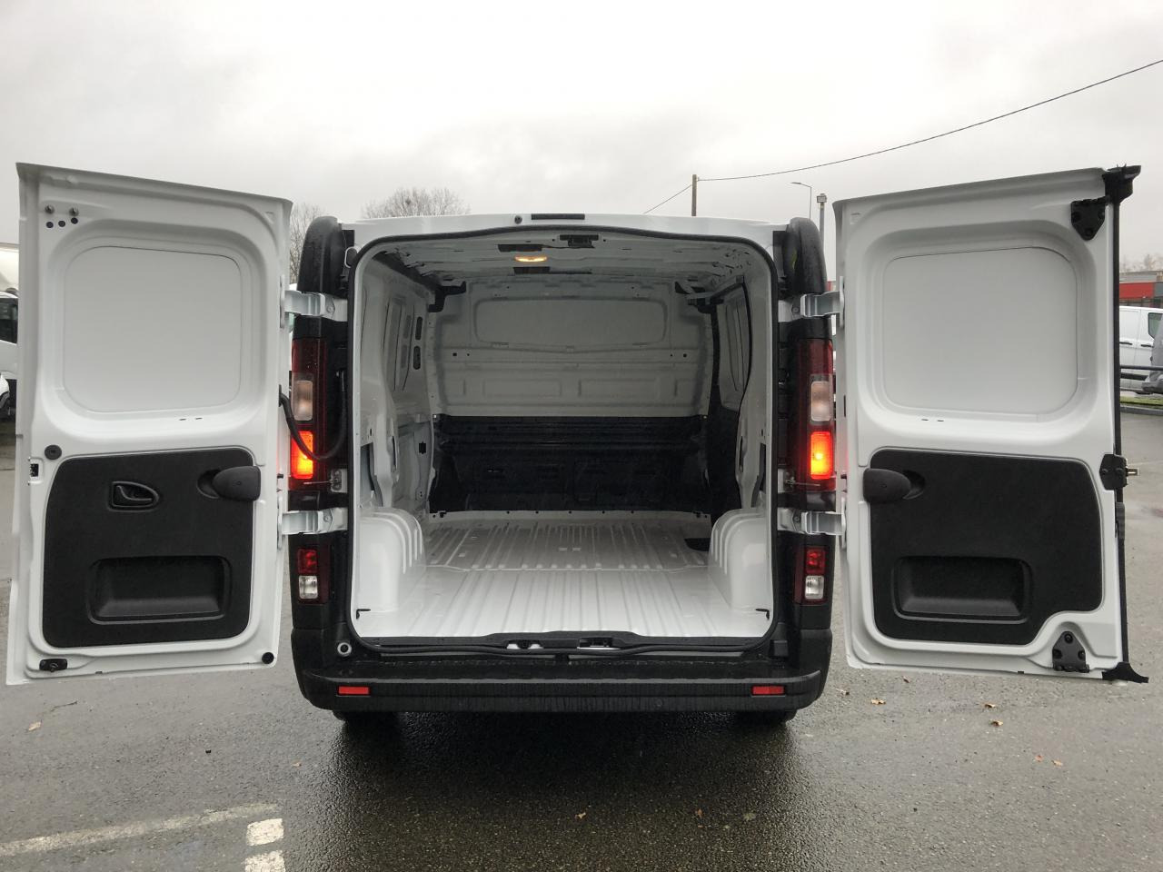 RENAULT Trafic L1H1 3000 Kg 2.0 Blue dCi - 150 - BVA 2025 III FOURGON Fourgon Advance L1H1 PHASE 3 - Βαν: φωτογραφία 3 RENAULT Trafic L1H1 3000 Kg 2.0 Blue dCi - 150 - BVA 2025 III FOURGON Fourgon Advance L1H1 PHASE 3 - Βαν: φωτογραφία 3