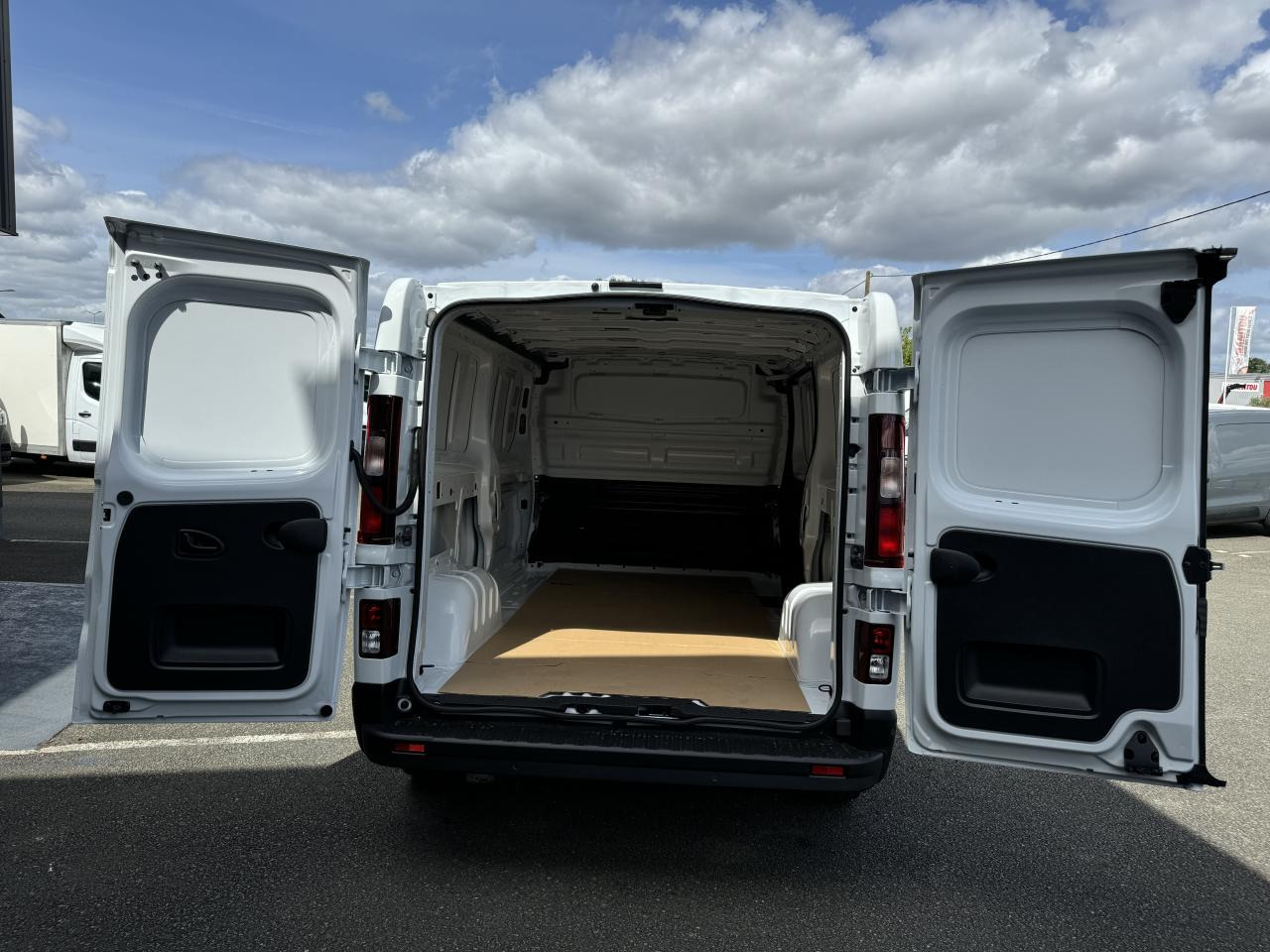 RENAULT Trafic L2H1 3000 Kg 2.0 Blue dCi - 170CH ADVANCE - Βαν: φωτογραφία 3 RENAULT Trafic L2H1 3000 Kg 2.0 Blue dCi - 170CH ADVANCE - Βαν: φωτογραφία 3