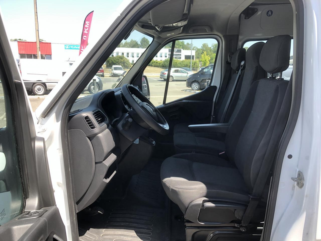 Renault Master F3300 L2H2 2.3 DCI 135CH CABINE APPROFONDIE CONFORT 7 PLACES - Διπλοκάμπινο ελαφρύ επαγγελματικό: φωτογραφία 4 Renault Master F3300 L2H2 2.3 DCI 135CH CABINE APPROFONDIE CONFORT 7 PLACES - Διπλοκάμπινο ελαφρύ επαγγελματικό: φωτογραφία 4