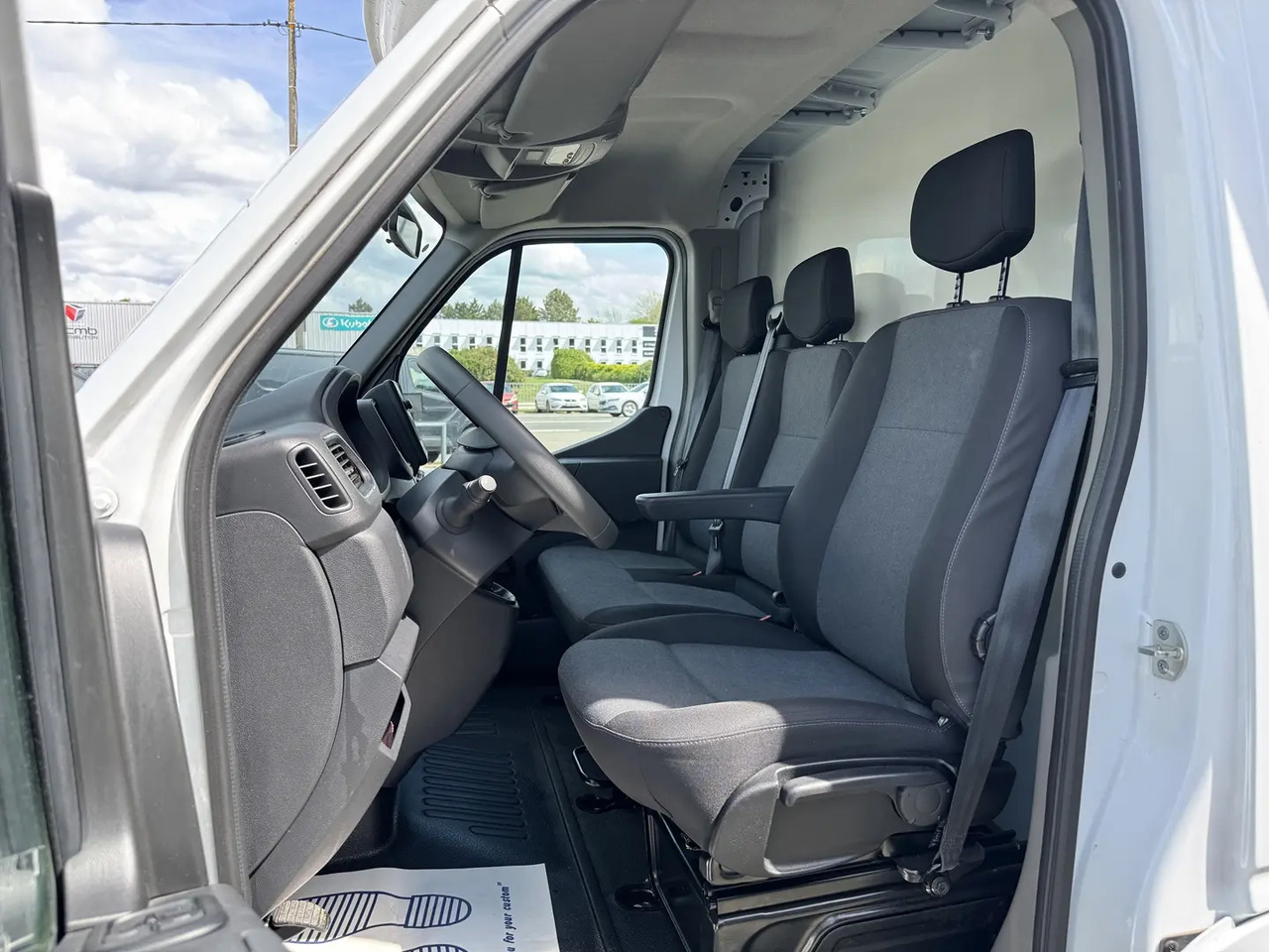 Renault Master F3500 L3H1 2.3 BLUE DCI 145CH CONFORT EUROVI - Επαγγελματικό αυτοκίνητο κόφα: φωτογραφία 5 Renault Master F3500 L3H1 2.3 BLUE DCI 145CH CONFORT EUROVI - Επαγγελματικό αυτοκίνητο κόφα: φωτογραφία 5
