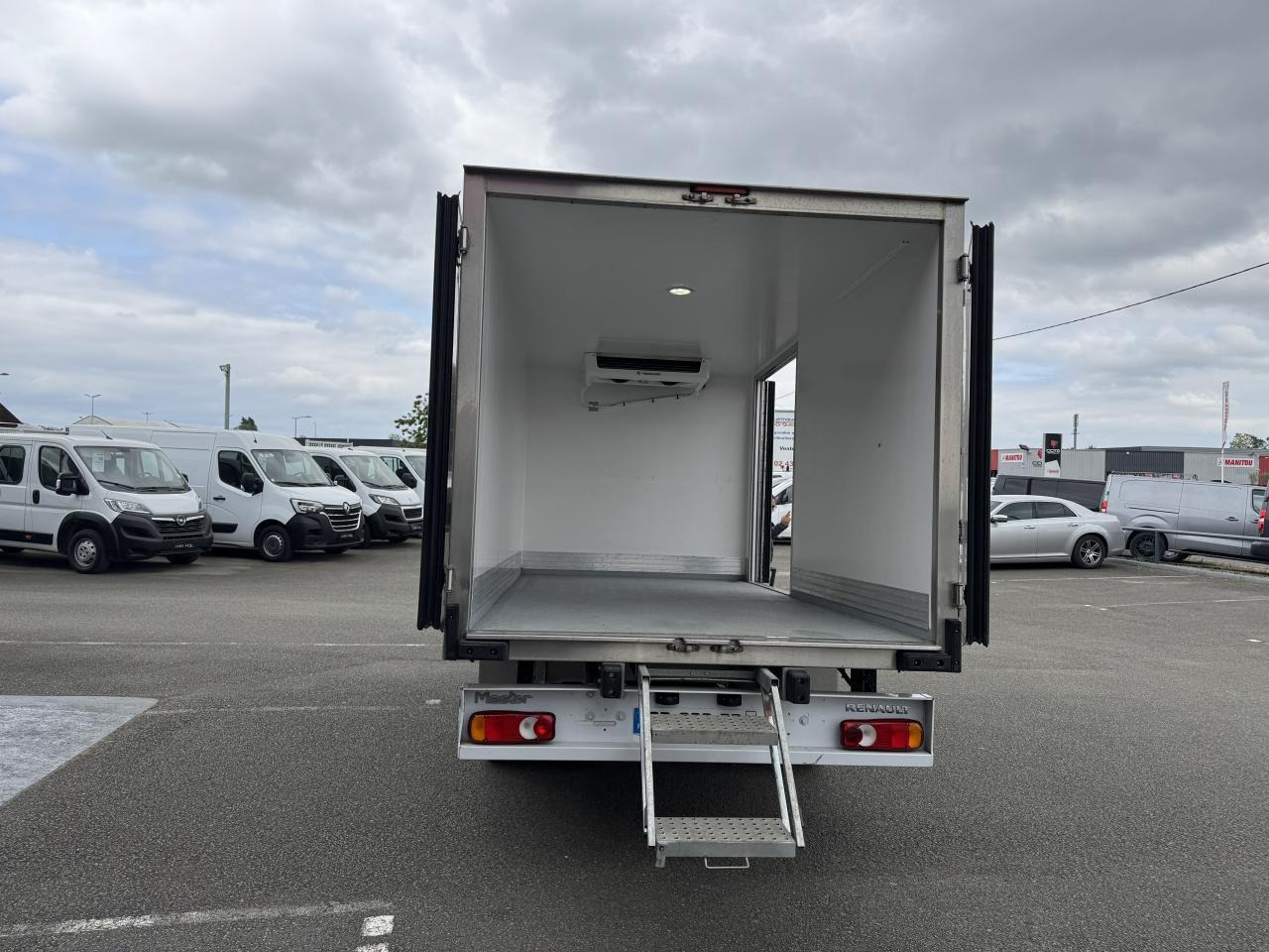 Renault Master FRIGORIFIQUE RJ3500 L3 2.3 BLUE DCI 165CH CAISSE 12M3 - Επαγγελματικό αυτοκίνητο ψυγείο: φωτογραφία 1 Renault Master FRIGORIFIQUE RJ3500 L3 2.3 BLUE DCI 165CH CAISSE 12M3 - Επαγγελματικό αυτοκίνητο ψυγείο: φωτογραφία 1