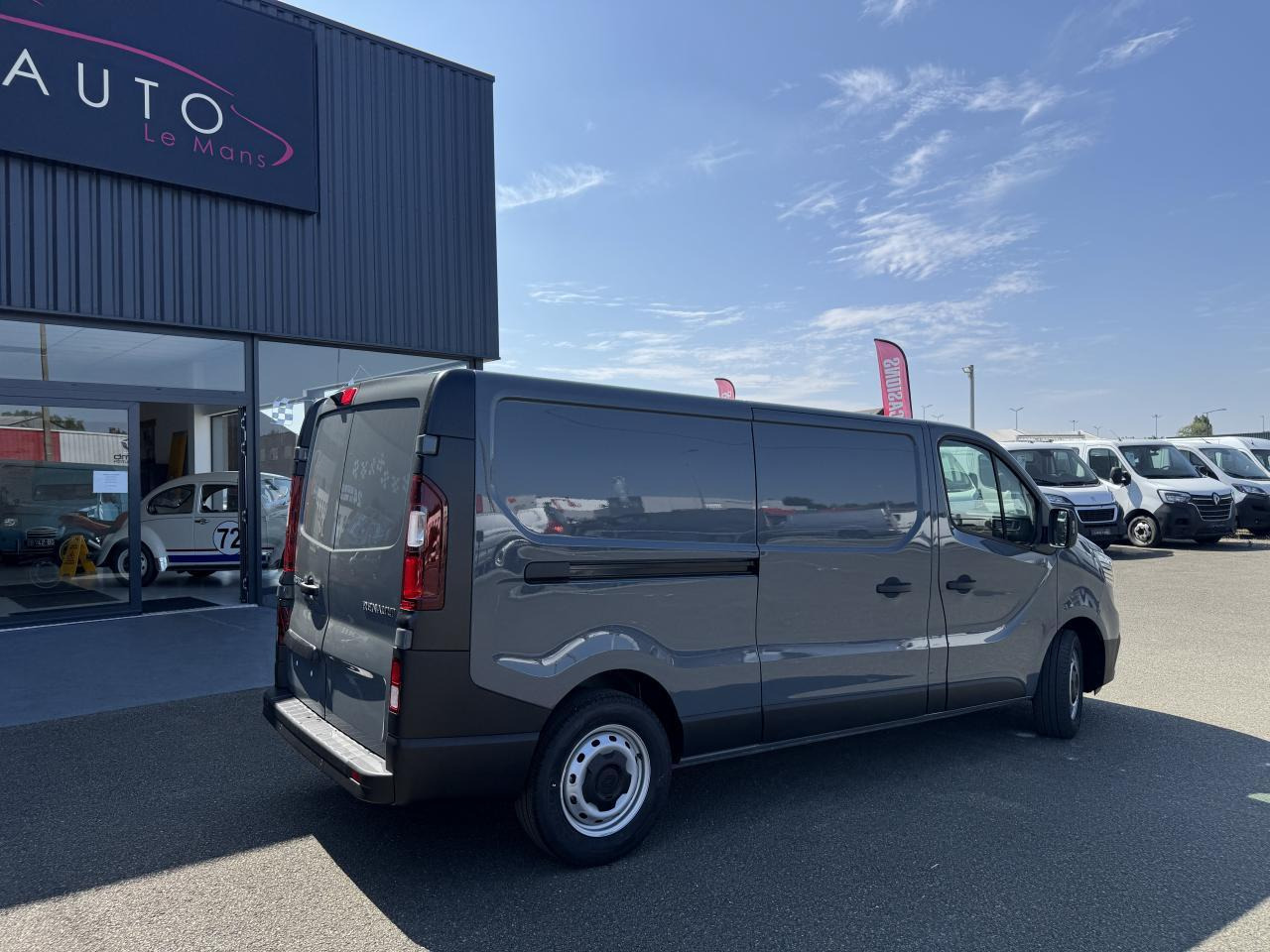 Renault Trafic L2H1 3T 2.0 BLUE DCI 170CH ADVANCE CARPLAY CAM - Βαν: φωτογραφία 5 Renault Trafic L2H1 3T 2.0 BLUE DCI 170CH ADVANCE CARPLAY CAM - Βαν: φωτογραφία 5