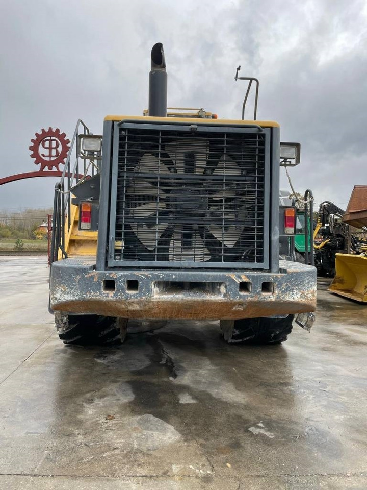 Komatsu WA 600-6 - Ελαστιχοφόρος φορτωτής: φωτογραφία 3 Komatsu WA 600-6 - Ελαστιχοφόρος φορτωτής: φωτογραφία 3