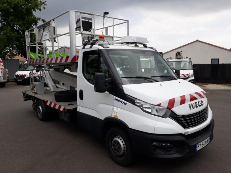 Iveco Daily 35S14 Plateau Nacelle 6m50 Spécial tunnel - Φορτηγό με εναέρια πλατφόρμα: φωτογραφία 2 Iveco Daily 35S14 Plateau Nacelle 6m50 Spécial tunnel - Φορτηγό με εναέρια πλατφόρμα: φωτογραφία 2