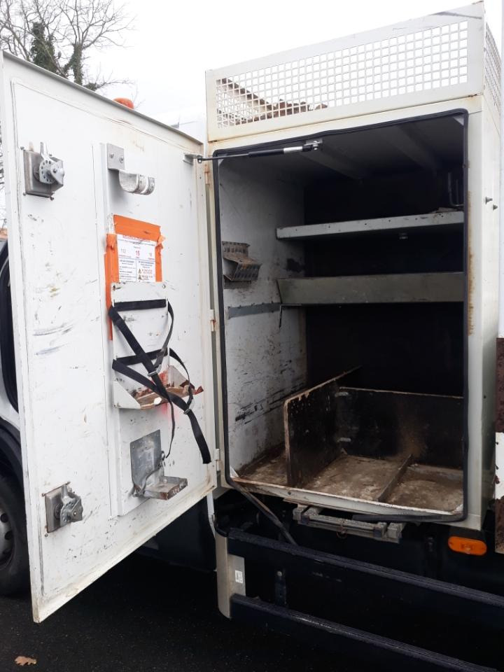 Iveco Daily 70C18 tribenne + coffre - Φορτηγό ανατρεπόμενο: φωτογραφία 5 Iveco Daily 70C18 tribenne + coffre - Φορτηγό ανατρεπόμενο: φωτογραφία 5