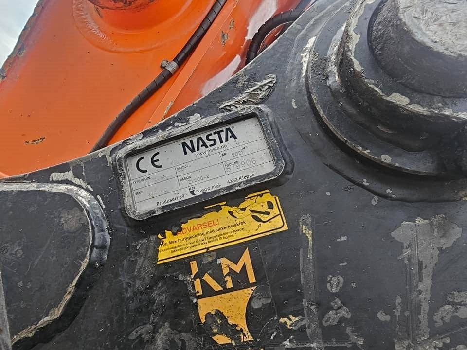 Ερπυστριοφόρος εκσκαφέας Hitachi ZX 300 LC-6: φωτογραφία 26