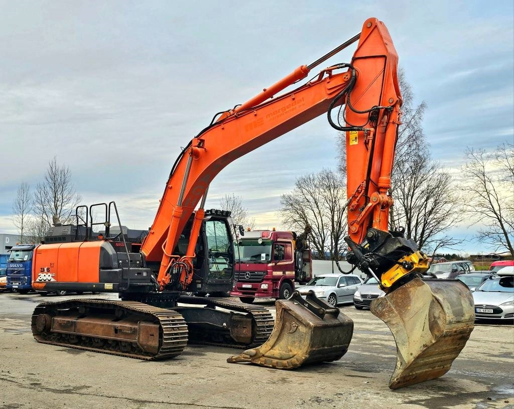 Ερπυστριοφόρος εκσκαφέας Hitachi ZX 300 LC-6: φωτογραφία 8