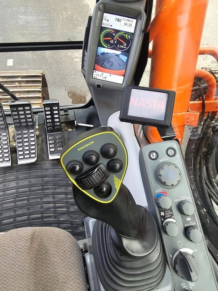 Ερπυστριοφόρος εκσκαφέας Hitachi ZX 300 LC-6: φωτογραφία 43