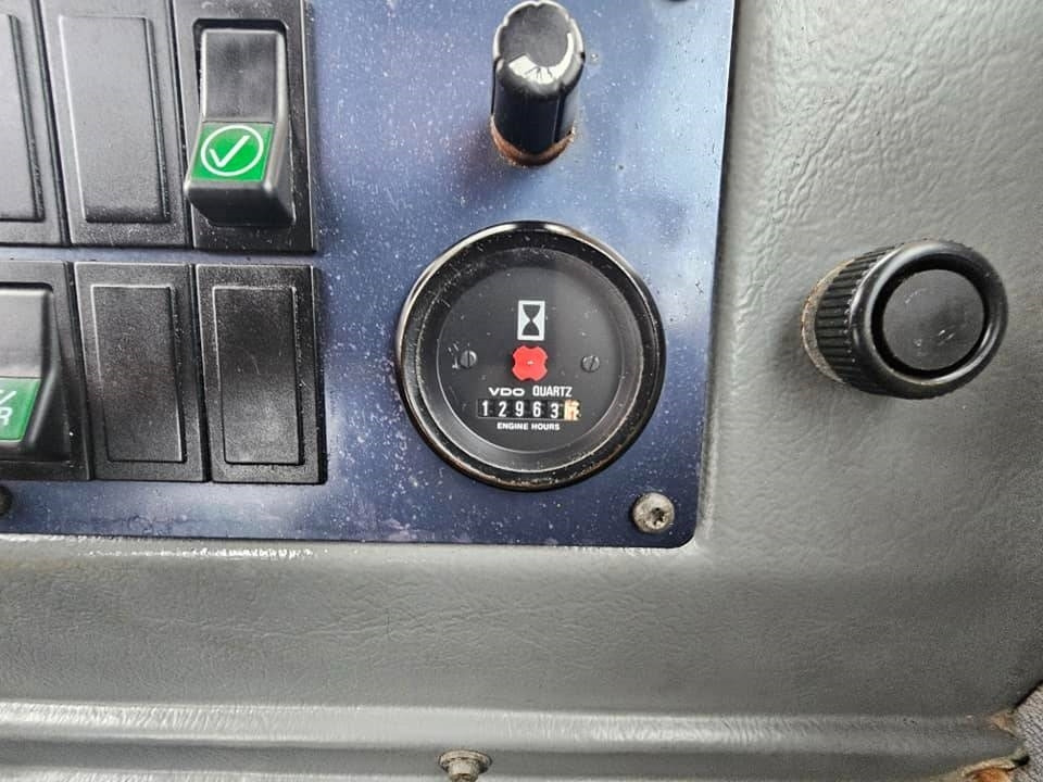 Ελαστιχοφόρος φορτωτής Volvo L 50 C: φωτογραφία 28