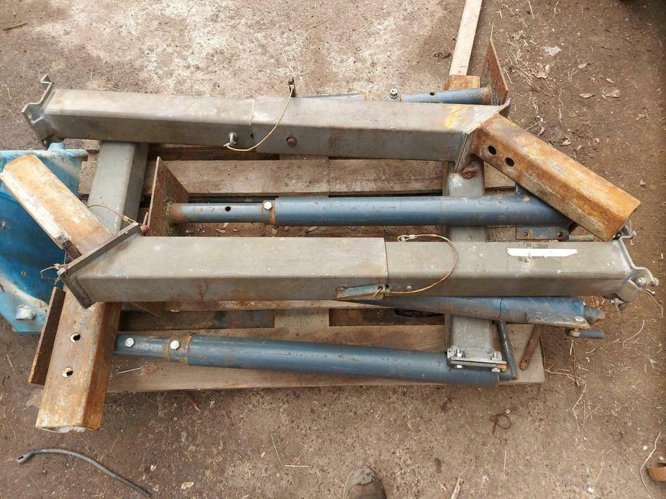 4 x Stützen Schmidt Salzstreuer Winterdienst IMS Küpper Weisser - Ανταλλακτικό για Κοινοτικο όχημα/ Ειδικό όχημα: φωτογραφία 3 4 x Stützen Schmidt Salzstreuer Winterdienst IMS Küpper Weisser - Ανταλλακτικό για Κοινοτικο όχημα/ Ειδικό όχημα: φωτογραφία 3