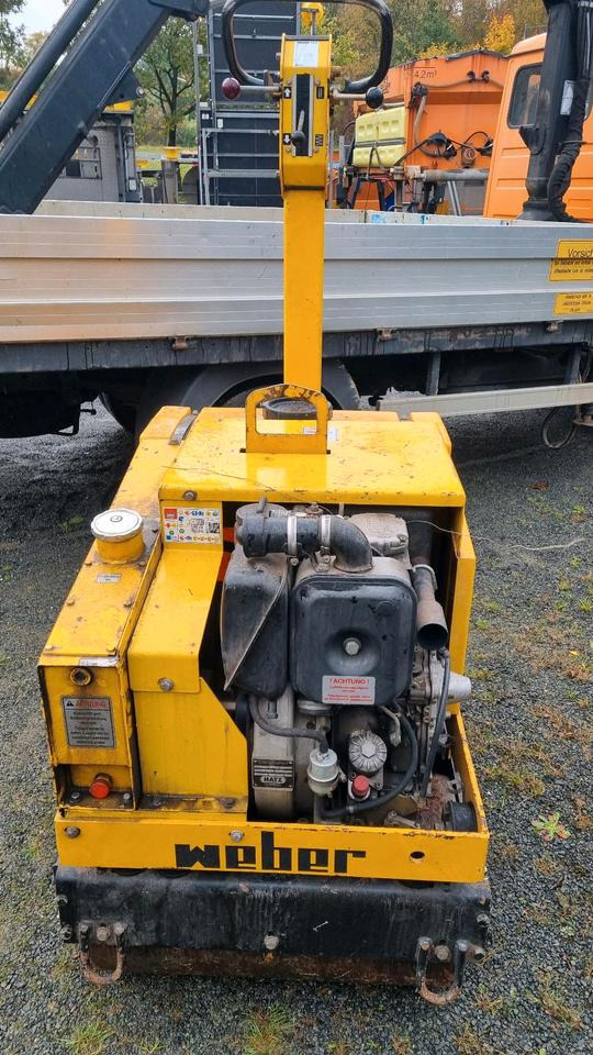 DVH 701 Weber Walze Glattmantel Walze Rüttelwalze Dublex Vibrationswalze Rüttelplatte Strassenwalze Plattenverdichter DVH 603 - Μικρος ασφαλτικός οδοστρωτήρας: φωτογραφία 2 DVH 701 Weber Walze Glattmantel Walze Rüttelwalze Dublex Vibrationswalze Rüttelplatte Strassenwalze Plattenverdichter DVH 603 - Μικρος ασφαλτικός οδοστρωτήρας: φωτογραφία 2